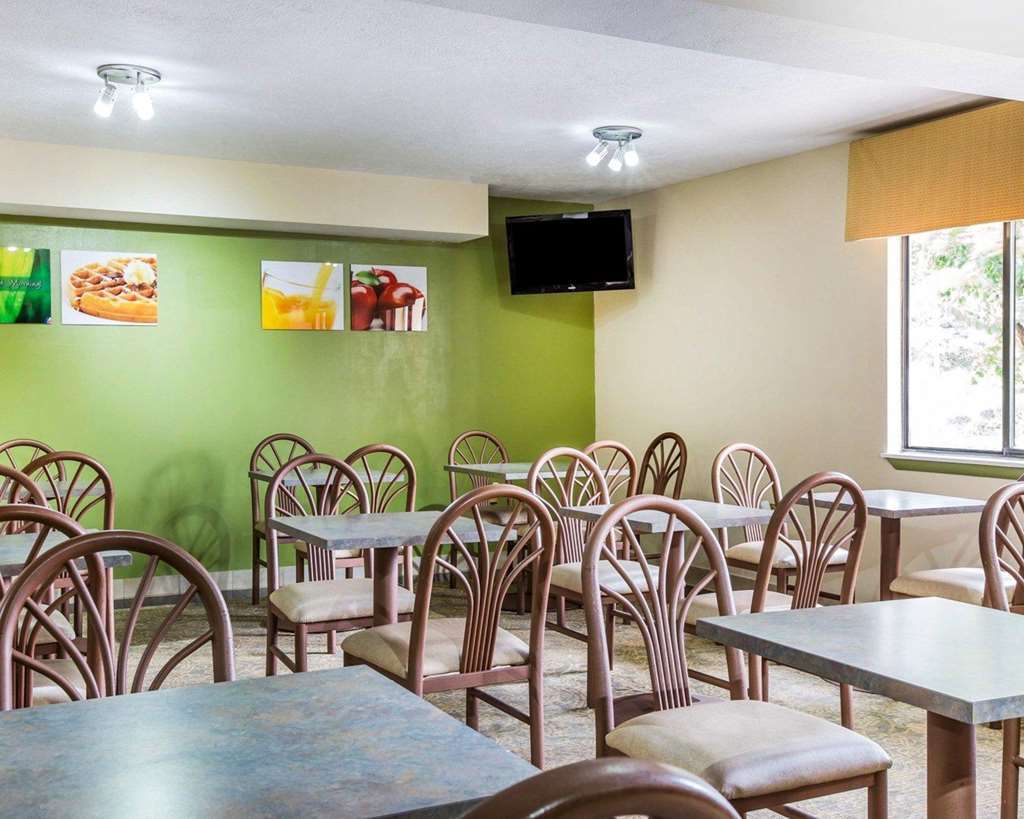 Suburban Studios Augusta Restoran fotoğraf